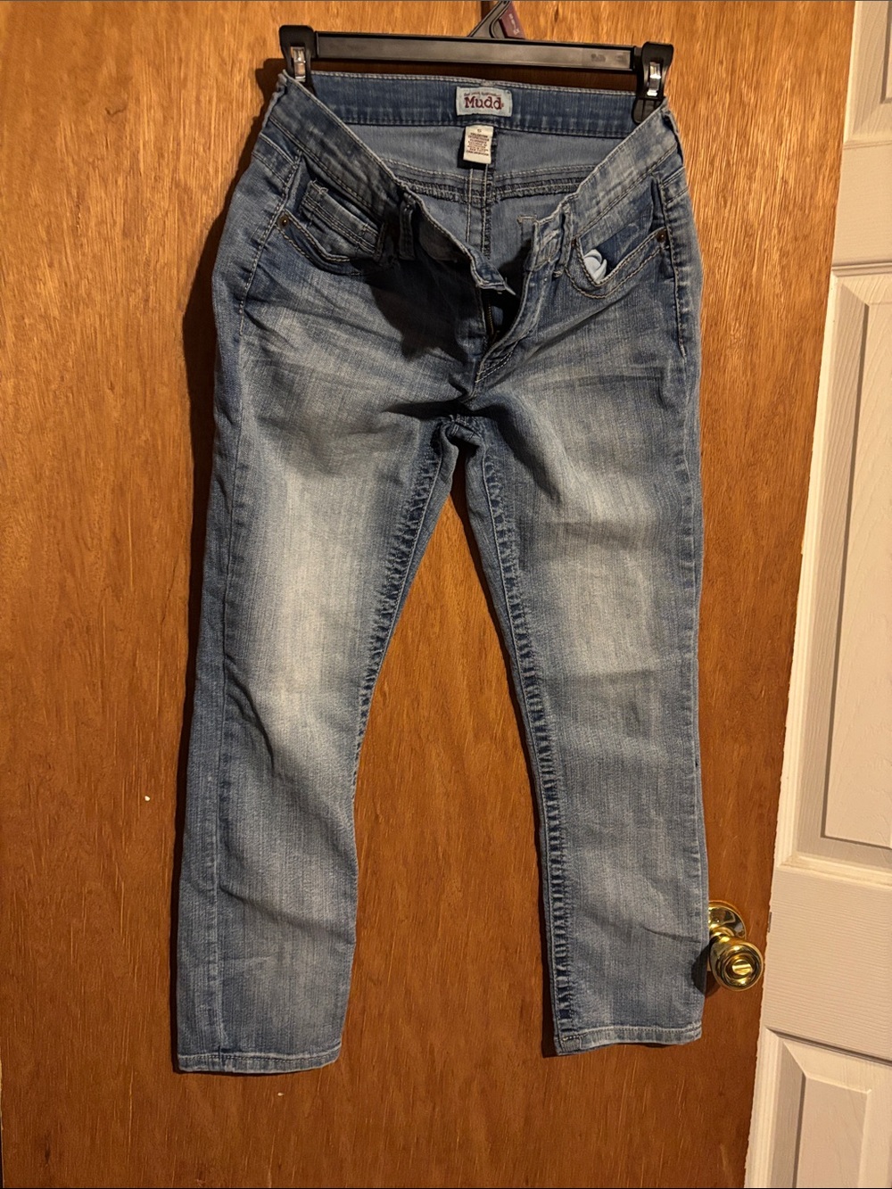 Mudd Women's Light Wash Ankle Jeans